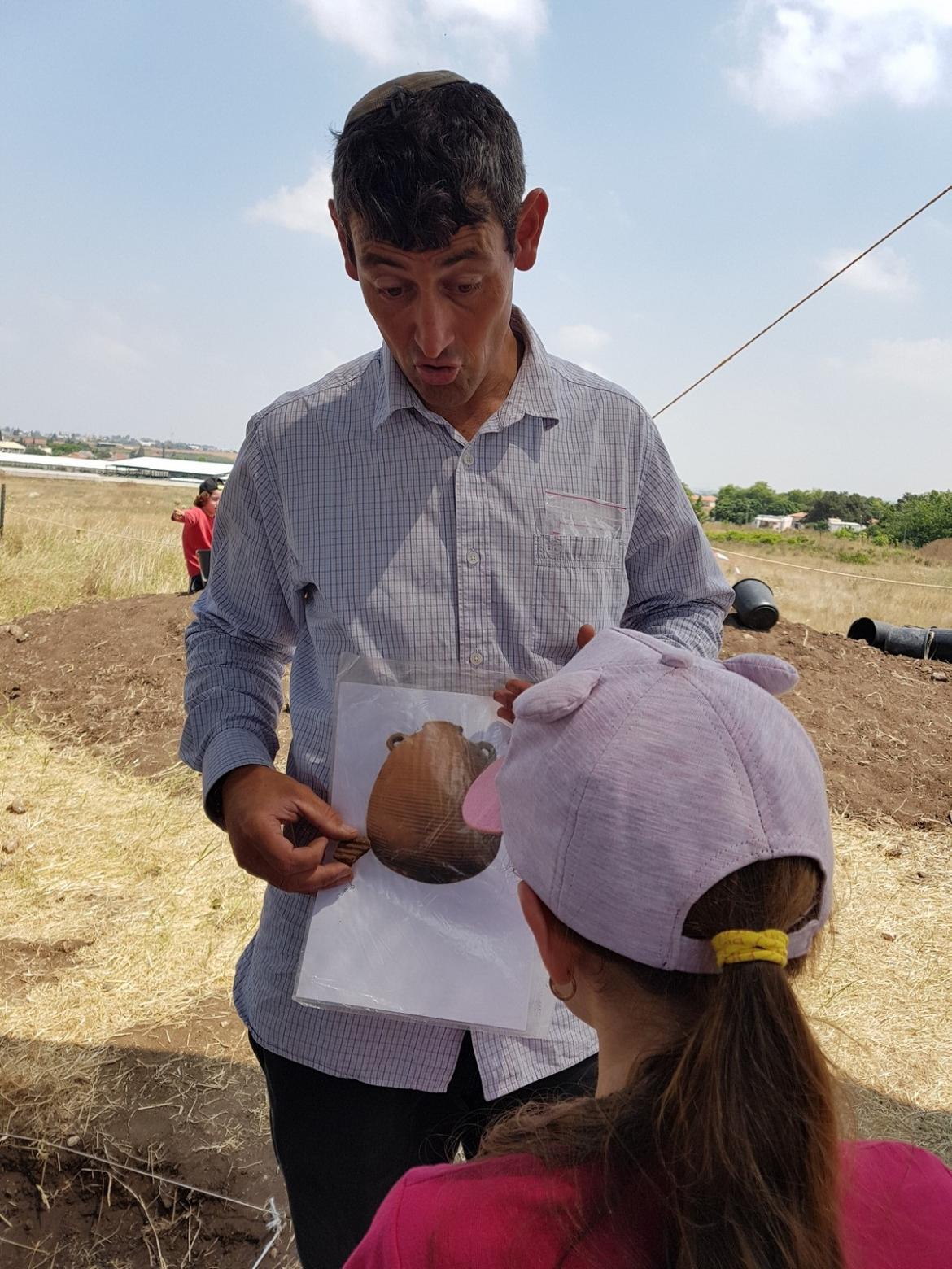 לימודי ארכיאולוגיה בבתי הספר היסודיים בלב השרון